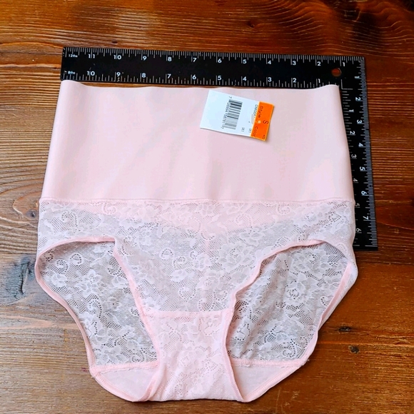 5 random lace panties small - Picture 2 of 16